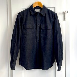 Everlane long sleeve heavy weight shirt or shirt jacket. Size S fits like XS.